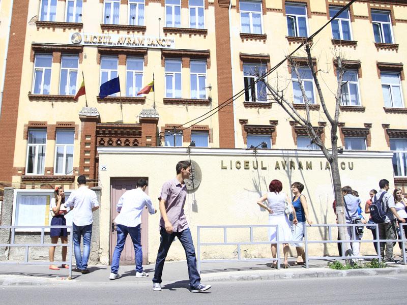Bacul de toamnă s-a încheiat cu un nou elev eliminat pentru copiat