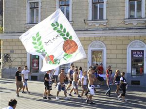 Suporterii “U” Cluj: “Pleacă, Prodanco, şi lasă-ne!”
