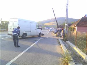 Accident în Buneşti: trei persoane au fost rănite FOTO