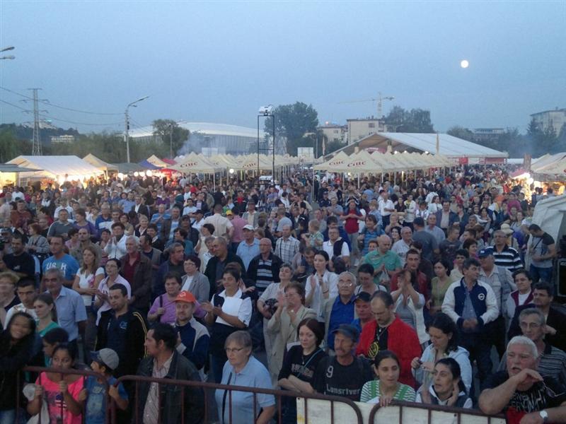 Septemberfest în cifre: 250 de butoaie cu bere, 3 tone de mici şi fripturi, 60.000 de vizitatori  VIDEO