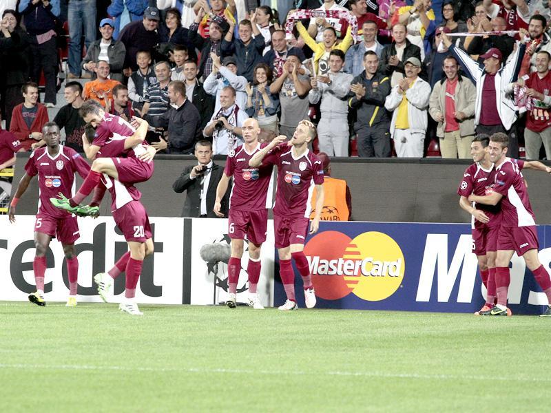 Alex Ferguson: Nici vorbă să jucăm cu rezervele la Cluj. Voi folosi jucătorii experimentaţi
