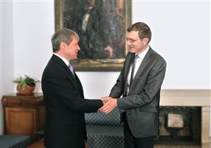 Dacian Cioloş i-a învăţat pe studenţi cum să se angajeze în instituţii europene