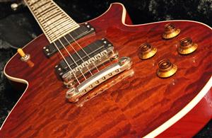 Îi ajung banii pe care i-a câştigat până acum. Un celebru muzician iese din scenă la 38 de ani 