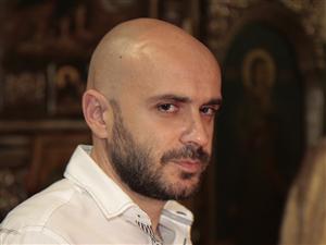 OPINIE Şi muştele se-mprăştie, nu-i aşa?