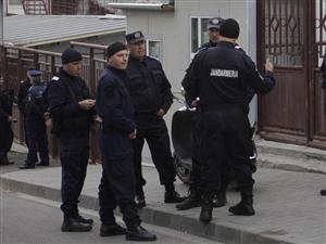Peste 400 de forţe de ordine la meciul CFR-Braga. Cinci suporteri au interzis pe stadion 
