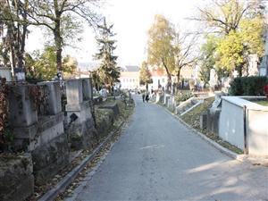 Clujenii, chemaţi mâine să îşi dea cu părerea despre cimitire