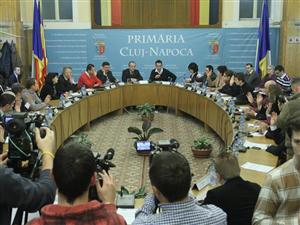 E oficial: taxele şi impozitele locale, majorate cu 16%. Consilierii USL s-au abţinut la vot VIDEO