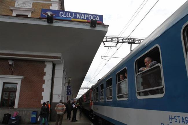 Patru trenuri InterCity, care circulă pe ruta Cluj-Timişoara, devin InterRegio 