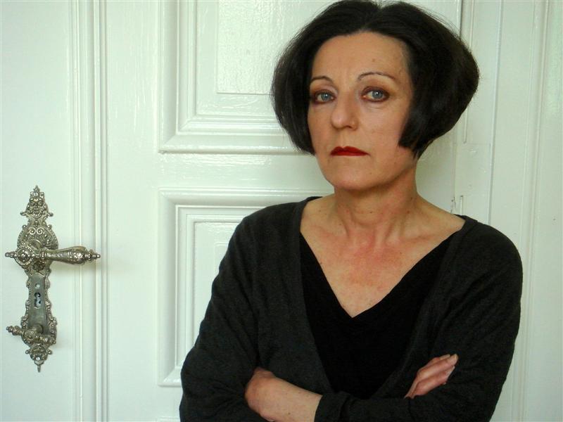 Expoziţie despre viaţa şi opera Hertei Muller, la Casa Matei