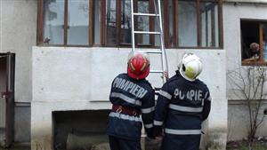 Bătrânică din Dej, găsită moartă de pompierii dejeni FOTO / VIDEO