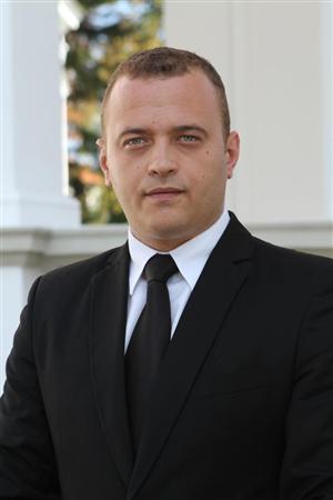 Directorul Asociaţiei “Cluj – Capitală Culturală Europeană 2021″ cere demisia ministrului Culturii. Vezi ce motive invocă