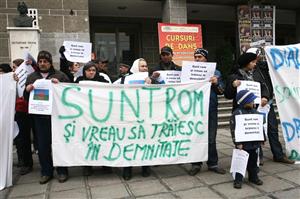 Locuri de muncă pentru romii din Pata Rât printr-un parteneriat cu Primăria Cluj