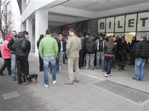 Acţiunea „bilete de solidaritate”, reîncărcată de „U”:  de marti se pun în vânzare