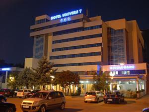  Nici n-au terminat de returnat un credit şi iar se îndatorează