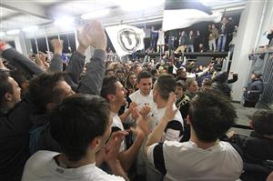 Poveste cu „Şepcile roşii”: Final incredibil pentru o victorie vitală a Universităţii