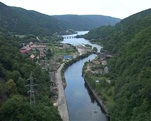 Vor să bată palma pentru hidrocentrala de la Tarniţa