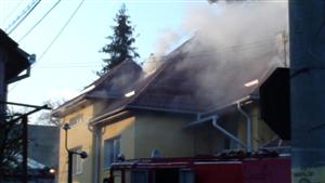Incendiu la o locuinţă din Dej GALERIE FOTO/VIDEO