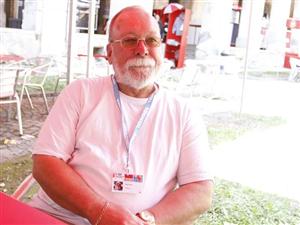 Cum se pot înscrie pensionarii ca voluntari la festivalul de film TIFF