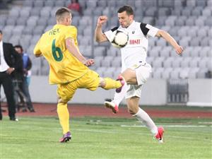 Licenţiaţi în fotbal