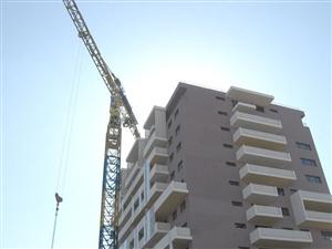 Mirajul imobiliarelor i-a prins pe constructori