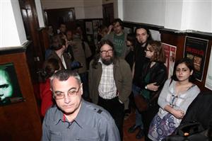 În lupta de la Tribuna cad scriitorii