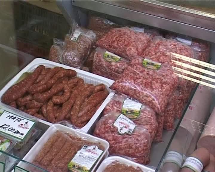 Mici cu salmonella într-un supermarket din Cluj VIDEO