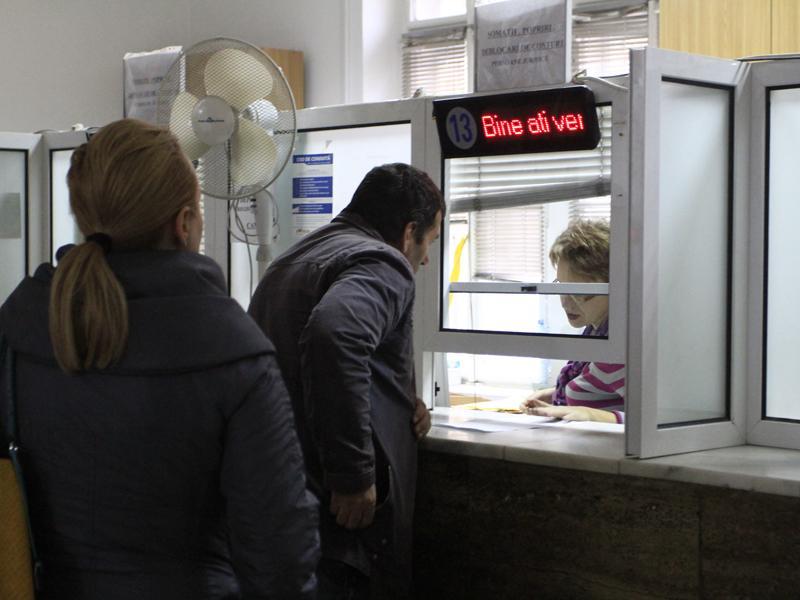 De luni se depun cererile pentru scutirea penalităţilor şi majorărilor de întârziere la impozitele si taxele locale 