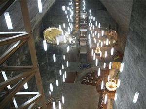 Salina Turda, vizitată de reprezentanţii Organizaţiei Mondiale de Turism