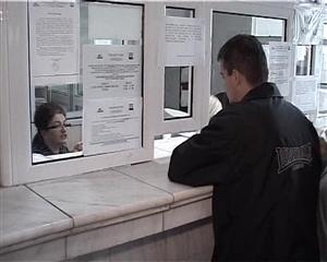 Au cerut concediu medical, deşi sunt şomeri. Ce beneficii au şi cât îi costă pe contribuabili VIDEO