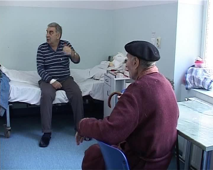 Vin primele carduri europene de sănătate. Ce avantaje ai dacă le deţii VIDEO