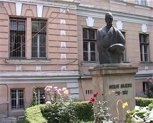 Ce au în comun cele mai bune licee din Cluj: sunt în centru VIDEO