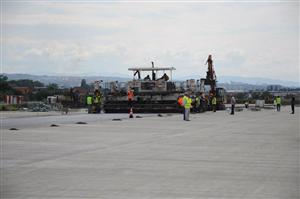 Clujenii reclamă naţionalizarea de la „pista de aur” 