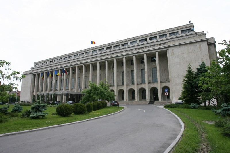 Guvernul Ponta face o rectificare bugetară de coabitare