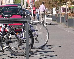 Bicicliştii clujeni cer repsect în trafic VIDEO