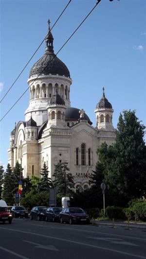 Bijuterii din oraşul-comoară: Catedrala Ortodoxă, inspirată de Sfânta Sofia