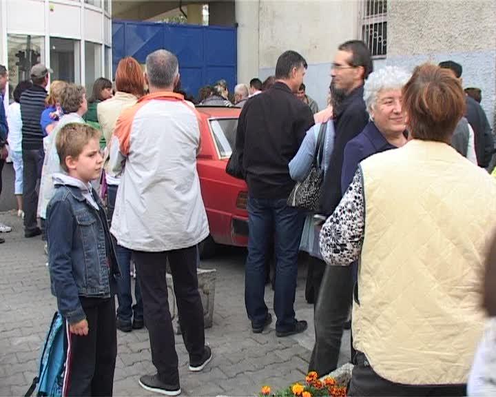 Proiect inedit la Cluj: vor să-i separe pe elevii din clasele I-IV de liceeni, din cauza limbajului VIDEO