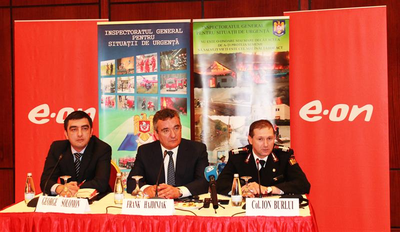 Maşinile pompierilor vor fi dotate cu detectoare de gaze, în cadrul parteneriatului cu E.ON România