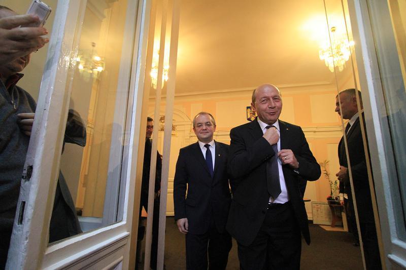 Întâlnire Băsescu-Boc-Udrea