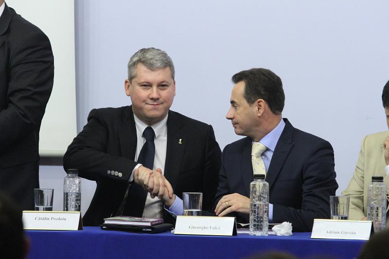 Clujul face opinie separată în PDL, l-a preferat pe Falcă lui Predoiu VIDEO