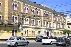 Încă 4 zile pentru plata taxelor. Ce soluţii ai ca să eviţi cozile