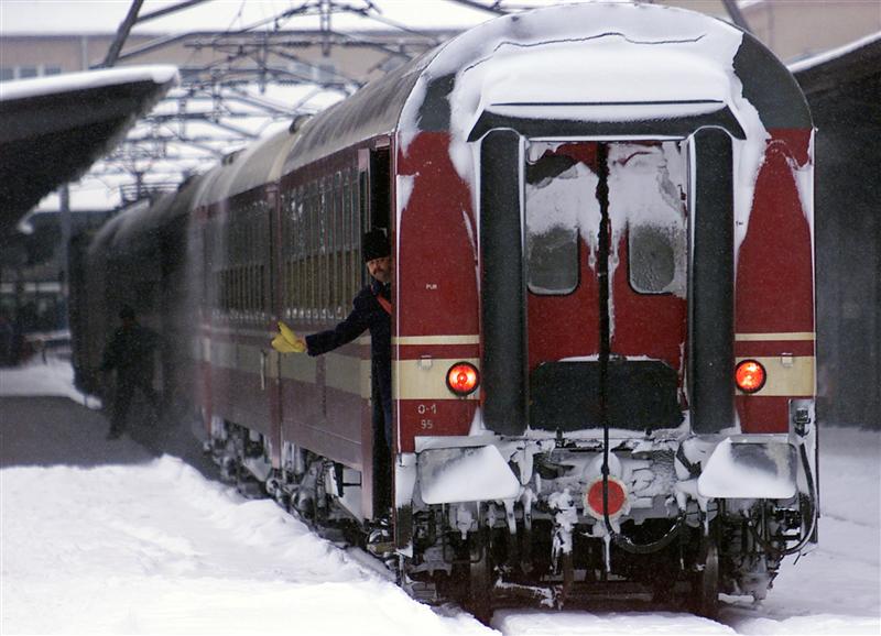 Paisprezece trenuri circulă suplimentar în perioada sărbătorilor de iarnă