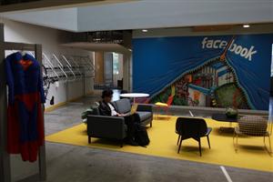 Numărul de conturi româneşti din Facebook a atins 7 milioane. Cele mai multe din provincie sunt în Cluj