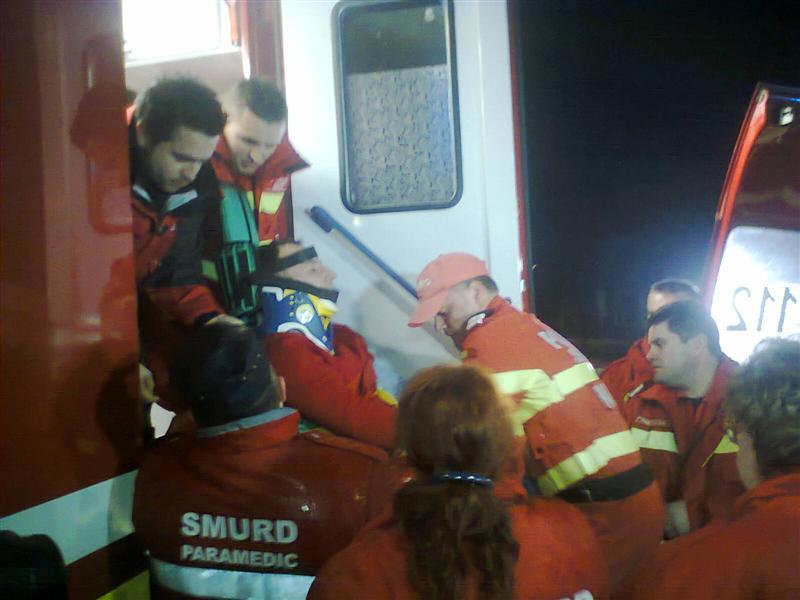 SCJU Cluj: Evoluţia stării răniţilor - favorabilă, copilotul va fi supus unor intervenţii ortopedice