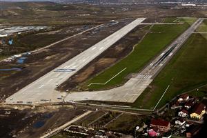 Pista aeroportului ar putea trece Someşul peste un pod