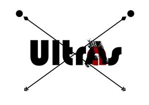 Un suporter al Universităţii Cluj creează colecţie de haine pentru femeile-ultras