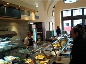 Restaurantul primăriei, împins să îşi deschidă filială sub pădure