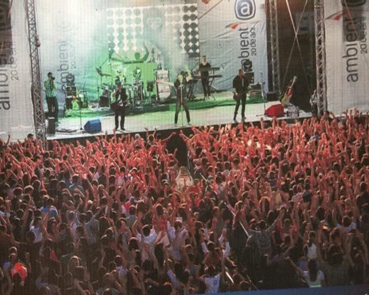 Minculescu, diseară la Cluj prima dată după despărţirea de Iris VIDEO