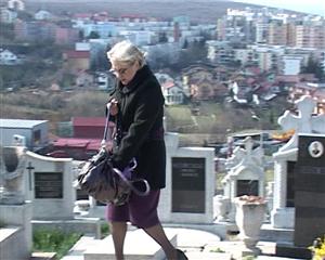 Realitatea TV Cluj: În cimitirul din Mănăştur nu-ţi poţi îngropa morţii din cauza unui proces VIDEO