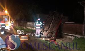 Accident în Unguraş: un tânăr în stare gravă, iar două persoane au fugit de la faţa locului
