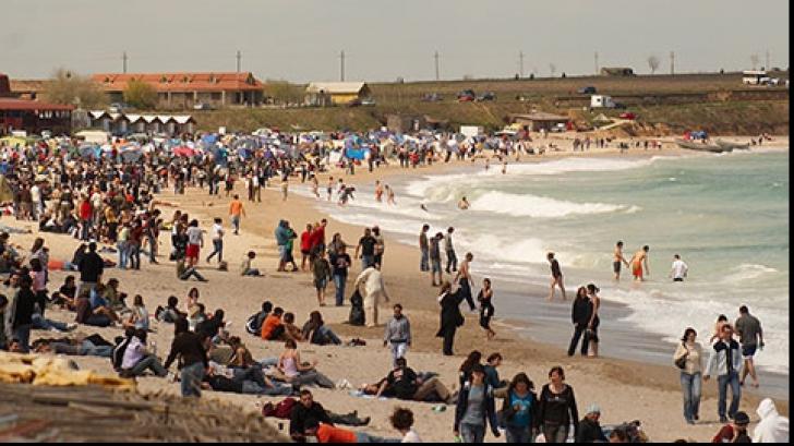 Peste 50.000 de români, aşteptaţi la mare de 1 Mai. Autorităţile spun că staţiunile sunt pregătite